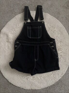 Shorts overalls in black size 8 (29)